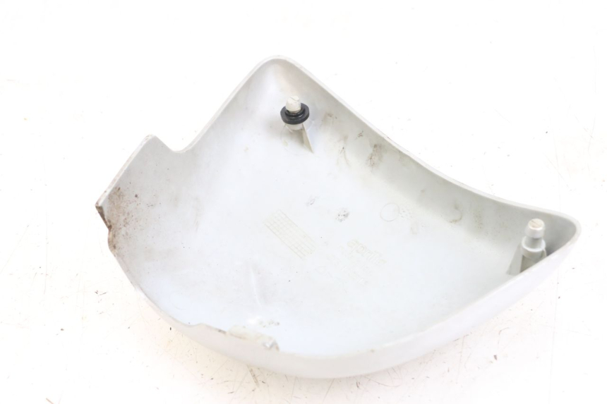 photo de CARENA SOTTO SELLA DESTRA APRILIA CLASSIC 125 (1995 - 2001) - Dettaglio del componente