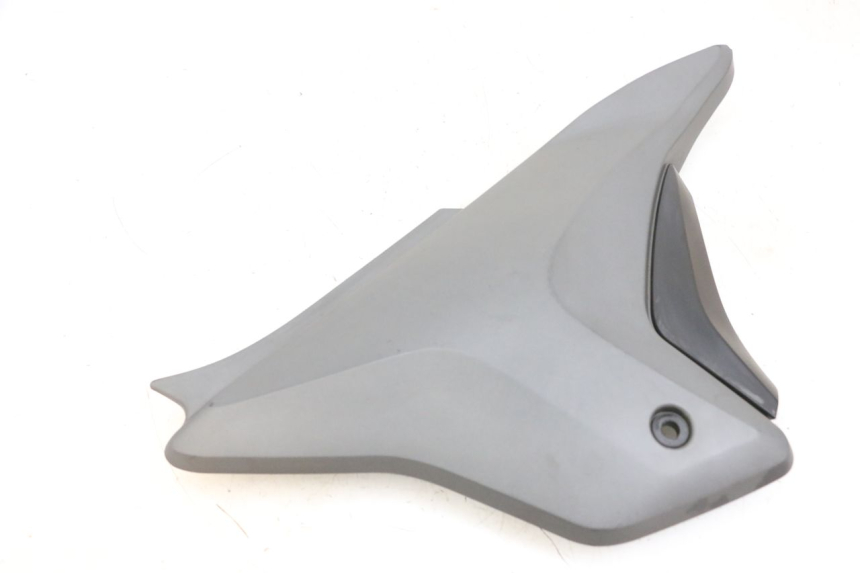 photo de CARENA SOTTO SELLA DESTRA KSR CODE 125 (2018 - 2020) - Dettaglio del componente