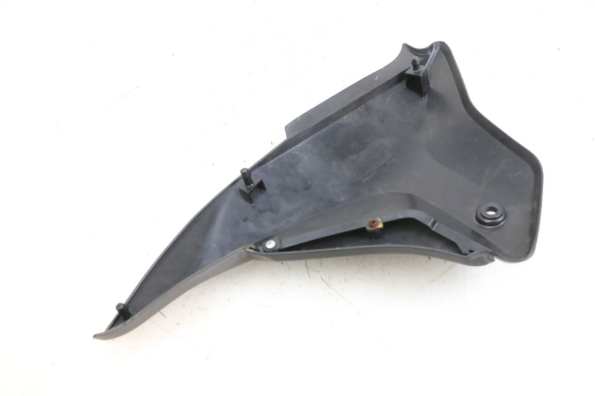 photo de CARENA SOTTO SELLA DESTRA KSR CODE 125 (2018 - 2020) - Dettagli dei punti di fissaggio