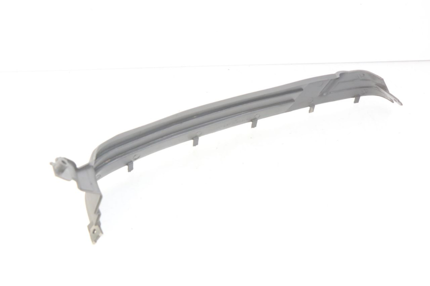 photo de COPERCHIO SOTTO SELLA DESTRO SUZUKI CP 80 (1985 - 1996) - Altra angolazione