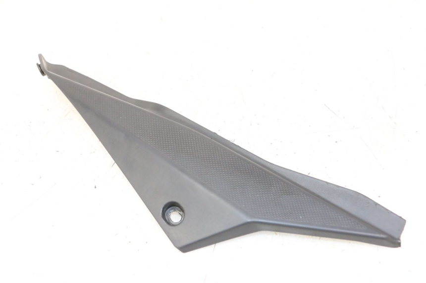 photo de CARENA SOTTO SELLA DESTRA DERBI SENDA SM DRD X-TREME 50 (2011 - 2017) - Vista principale