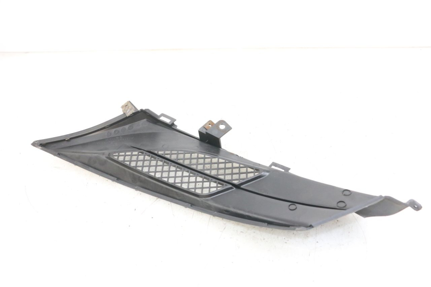 photo de CACHE SOTTO SELLA DESTRO KYMCO DINK 4T 50 (2007 - 2018) - Altra angolazione