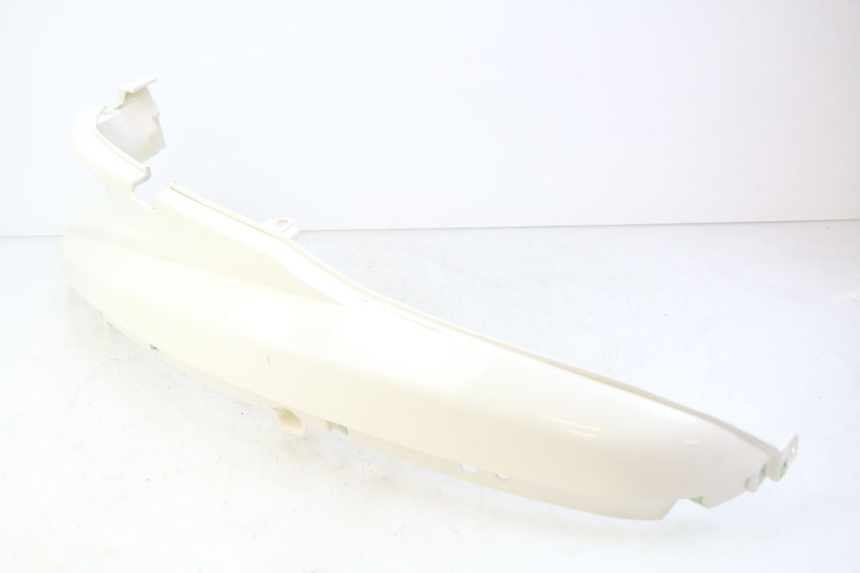 photo de COPERCHIO SOTTO SELLA DESTRO PEUGEOT DJANGO 2T 50 (2014 - 2019) - Dettagli dei punti di fissaggio