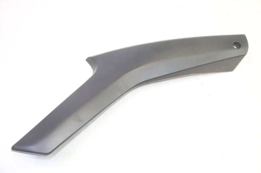 photo de CARENA SOTTO SELLA DESTRA SUZUKI DL V STROM 1000 (2002 - 2007) - Vista principale