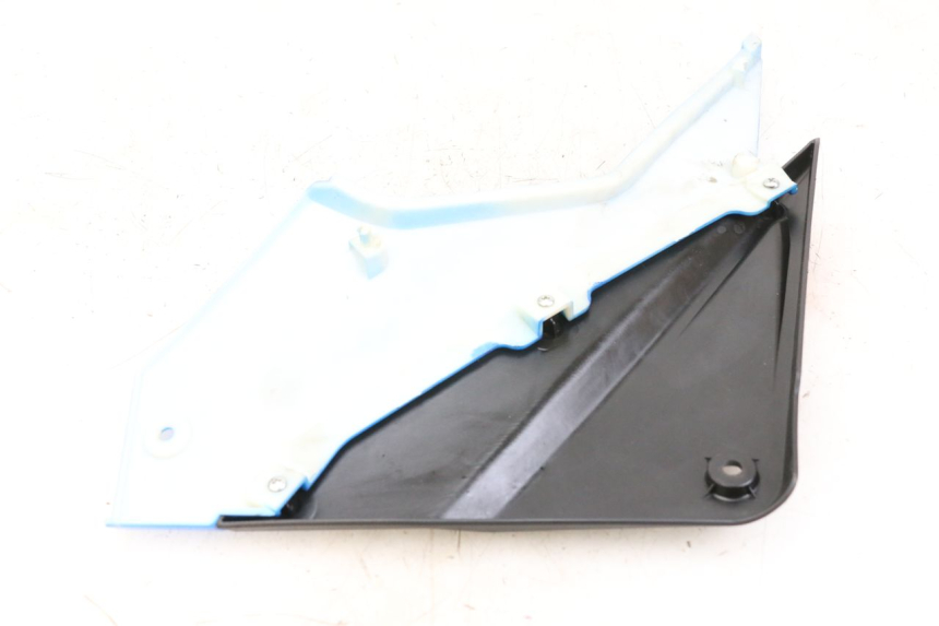 photo de CARENA SOTTO SELLA DESTRA EBROH BRAVO GLE 1 (2020 - 2024) - Primo piano tecnico