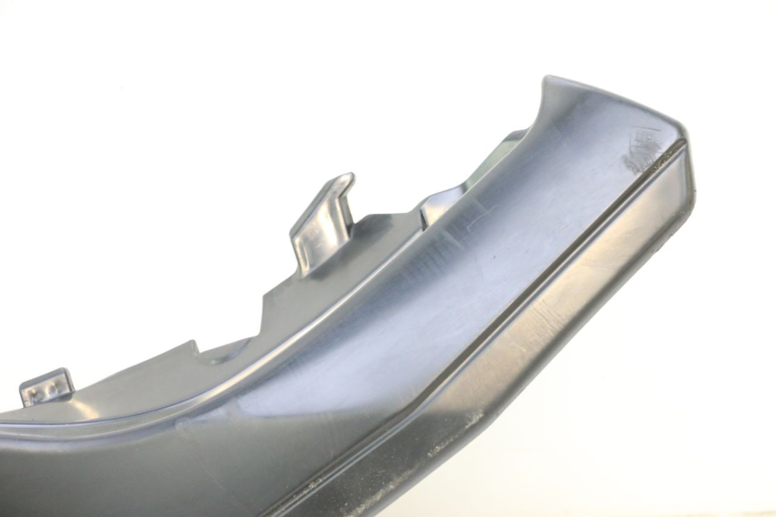 photo de COPERTURA SOTTO SELLA DESTRA KAWASAKI ER-6 ER6 F ABS 650 (2012 - 2016) - Marcature e riferimenti originali