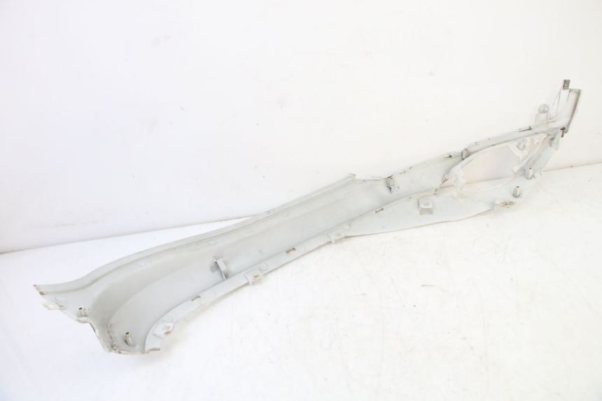 photo de COPERCHIO SOTTO SELLA DESTRO SYM FIDDLE 3 III 125 (2014 - 2020) - Vista d'insieme del prodotto