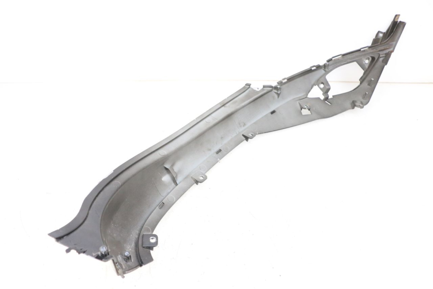 photo de CARENA SOTTO SELLA DESTRA SYM FIDDLE 3 III 50 (2014 - 2020) - Zoom sullo stato d'uso