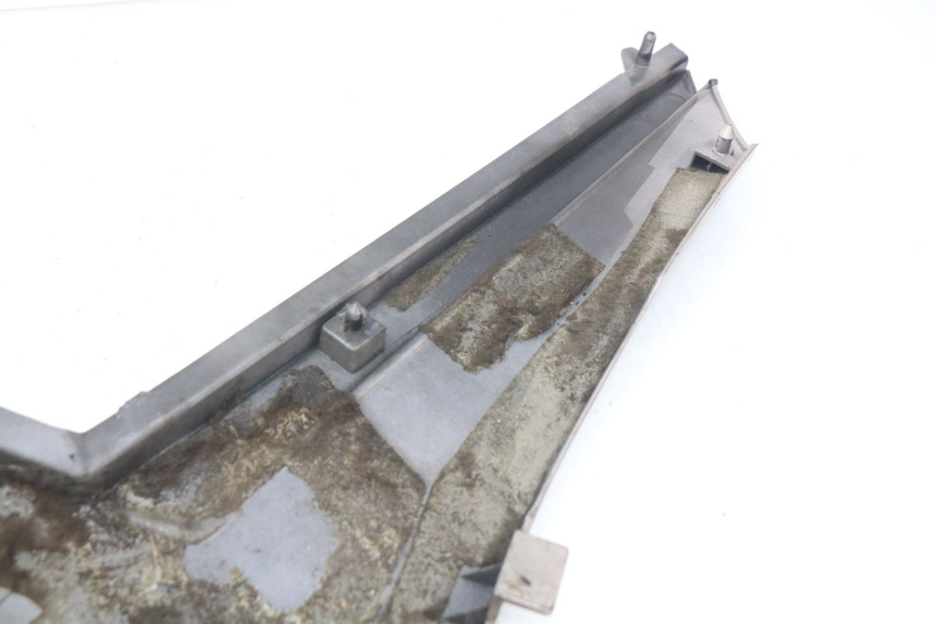 photo de COPERCHIO SOTTO SELLA DESTRO YAMAHA FJ 3CX 1200 (1986 - 1996) - Dettaglio del componente