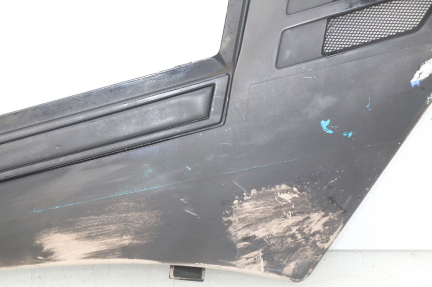 photo de COPERCHIO SOTTO SELLA DESTRO YAMAHA FJ 3CX 1200 (1986 - 1996) - Vista d'insieme del prodotto