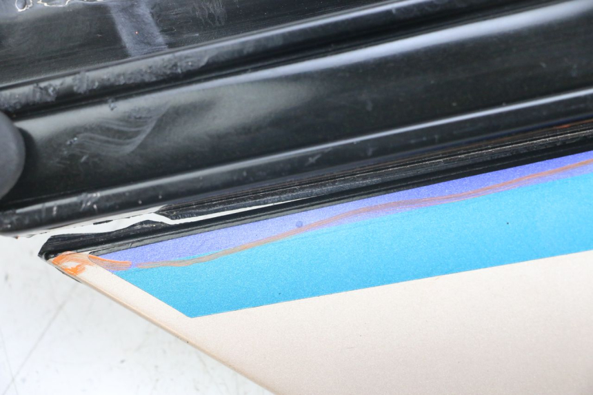 photo de COPERCHIO SOTTO SELLA DESTRO YAMAHA FJ 3CX 1200 (1986 - 1996) - Dettaglio del componente