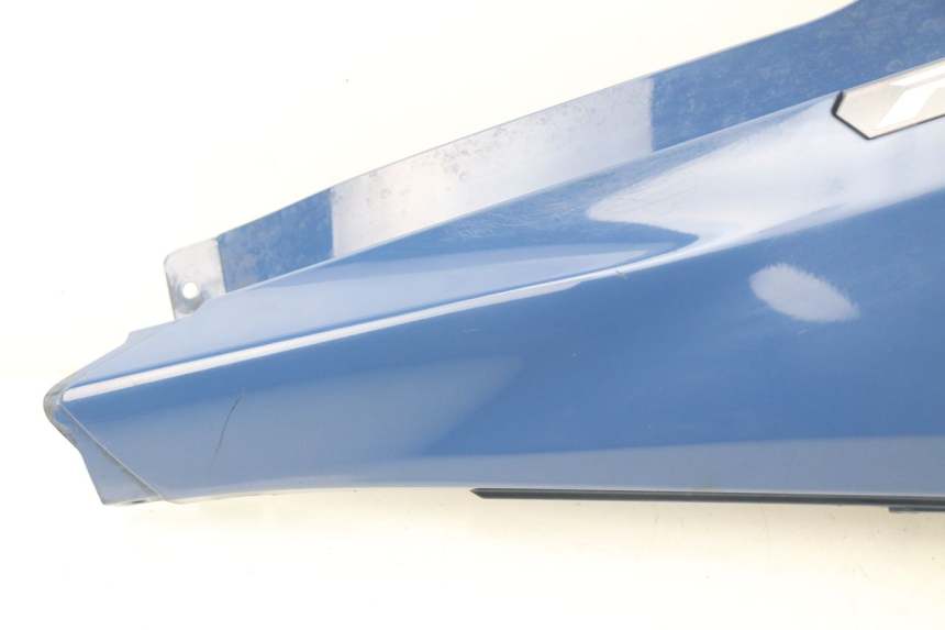 photo de COPERCHIO SOTTO SELLA DESTRO YAMAHA FJR ABS 1300 (2006 - 2012) - Dettagli dei punti di fissaggio