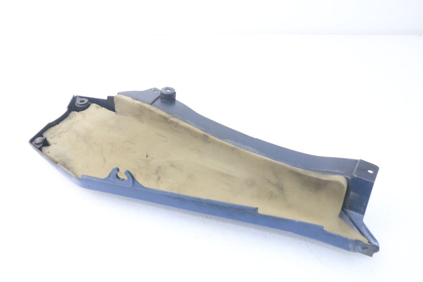 photo de COPERCHIO SOTTO SELLA DESTRO YAMAHA FJR ABS 1300 (2006 - 2012) - Zoom sullo stato d'uso