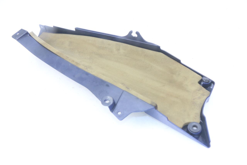 photo de CACHE SOTTO SELLA DESTRA YAMAHA FJR ABS 1300 (2016 - 2020) - Zoom sullo stato d'uso