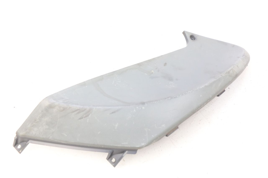 photo de COPERCHIO SOTTO SELLA DESTRO PIAGGIO FLY 100 (2006 - 2010) - Altra angolazione