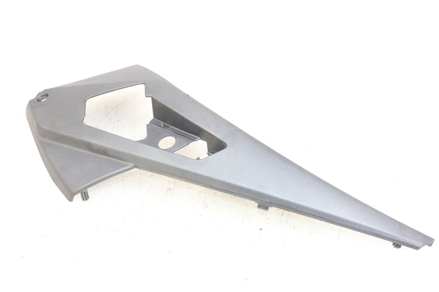 photo de CARENA SOTTO SELLA DESTRA PEUGEOT GEOPOLIS RS 125 (2007 - 2009) - Vista principale