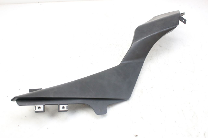 photo de COPERCHIO SOTTO SELLA DESTRO DERBI GPR 50 (2004 - 2009) - Stato della superficie e materiale