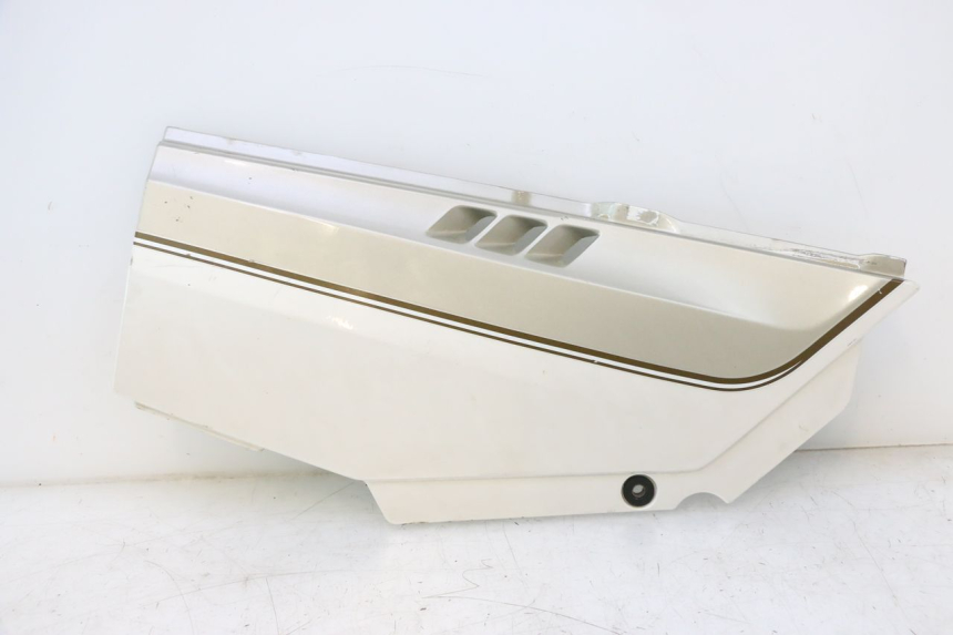 photo de CARENA SOTTO SELLA DESTRA KAWASAKI GPX F ZX750F 750 (1986 - 1990) - Vista principale