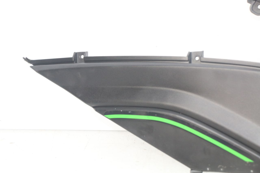 photo de COPERCHIO SOTTO SELLA DESTRO TNT MOTOR GRIDO 2T 50 (2010 - 2019) - Marcature e riferimenti originali