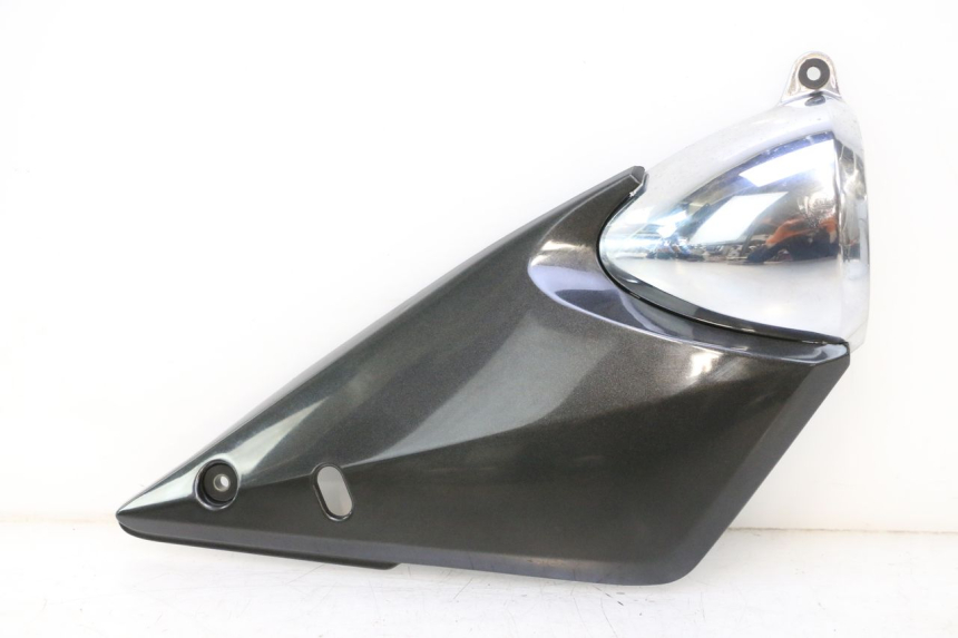 photo de CARENA SOTTO SELLA DESTRA SUZUKI GSF N BANDIT 1200 (2001 - 2005) - Vista principale