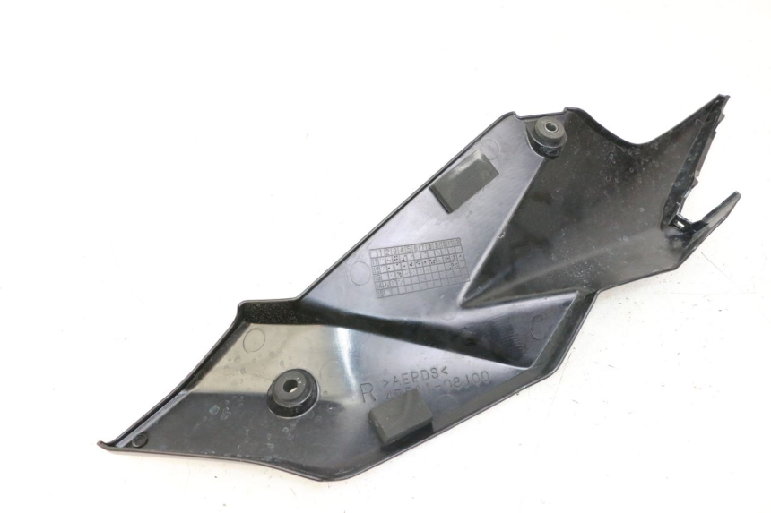 photo de CARENA SOTTO SELLA DESTRA SUZUKI GSR 750 (2011 - 2017) - Vista d'insieme del prodotto