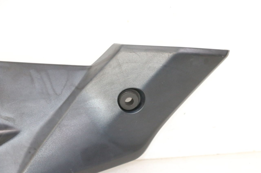 photo de CARENA SOTTO SELLA DESTRA SUZUKI GSR 750 (2011 - 2017) - Ricambio usato controllato