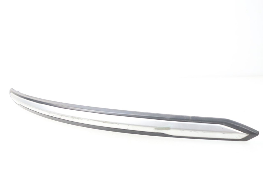 photo de COPERCHIO SOTTO SELLA DESTRO SYM GTS EVO 125 (2009 - 2013) - Vista principale