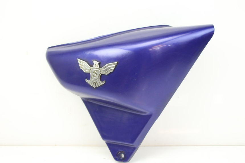 photo de COPERCHIO SOTTO SELLA DESTRO SYM HUSKY 125 (1999 - 2005) - Dettaglio del componente