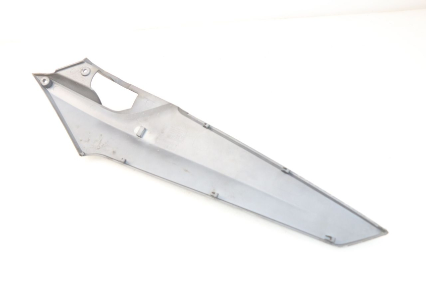 photo de COPERCHIO SOTTO SELLA DESTRO SYM JOYMAX 250 (2013 - 2017) - Zoom sullo stato d'uso