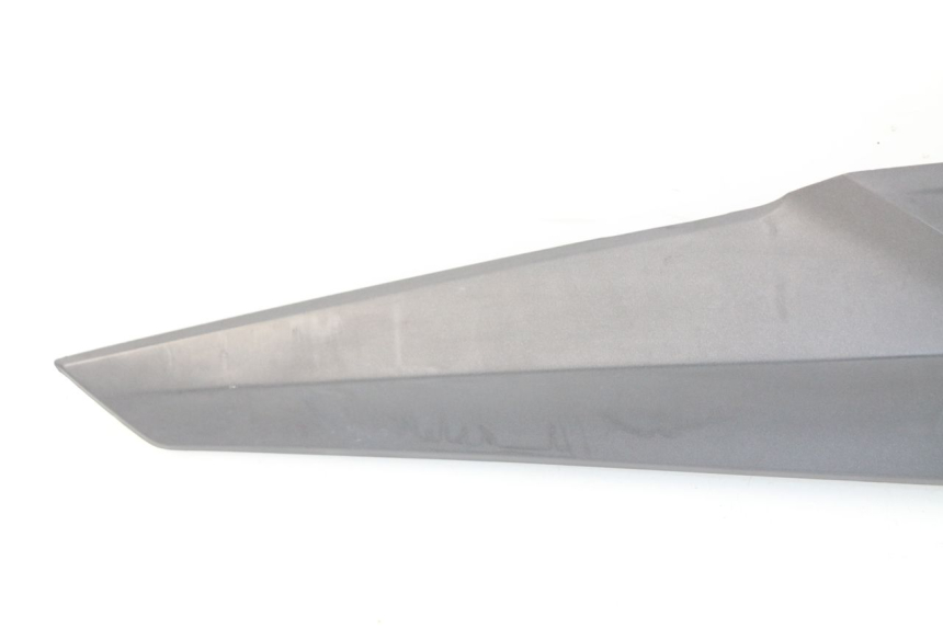 photo de COPERCHIO SOTTO SELLA DESTRO SYM JOYMAX 250 (2013 - 2017) - Vista d'insieme del prodotto