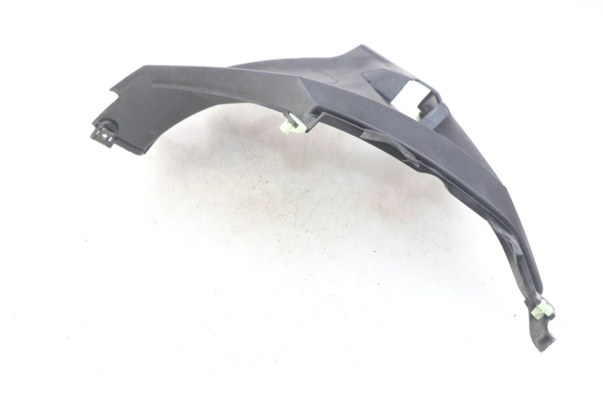 photo de COPERCHIO SOTTO SELLA DESTRO PEUGEOT KISBEE 2T 50 (2010 - 2017) - Primo piano tecnico