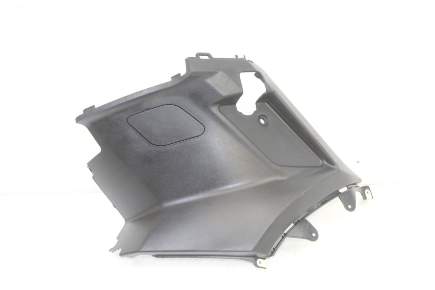 photo de COPERCHIO SOTTO SELLA DESTRO PEUGEOT KISBEE 2T 50 (2010 - 2017) - Dettaglio del componente