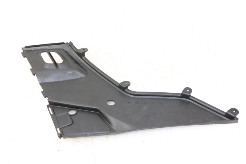 photo de COPERCHIO SOTTO SELLA DESTRO KYMCO PEOPLE S 125 (2000 - 2008) - Zoom sullo stato d'uso