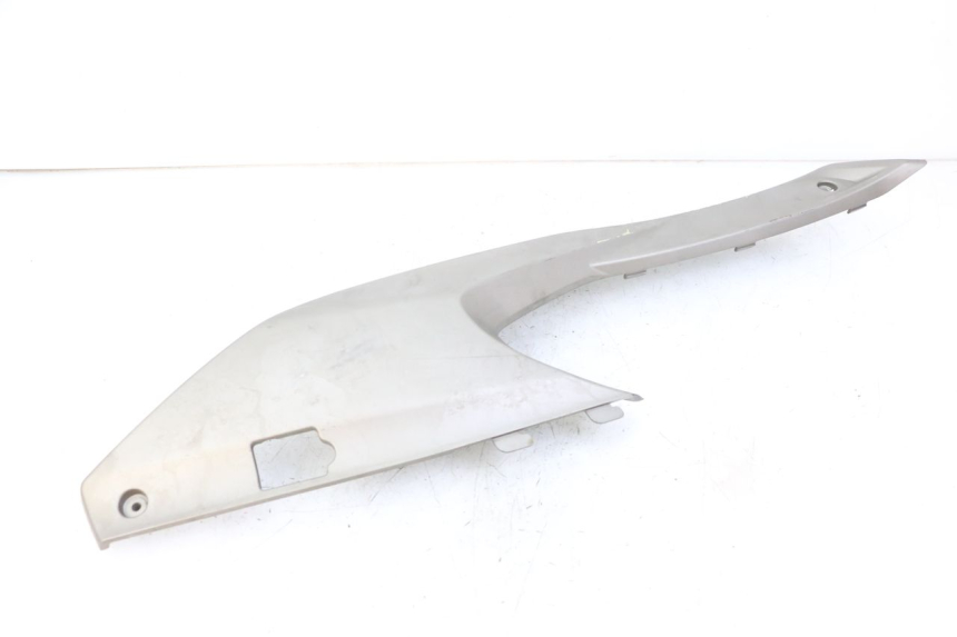 photo de CARENA SOTTO SELLA DESTRA KYMCO XCITING 500 (2007 - 2010) - Stato della superficie e materiale