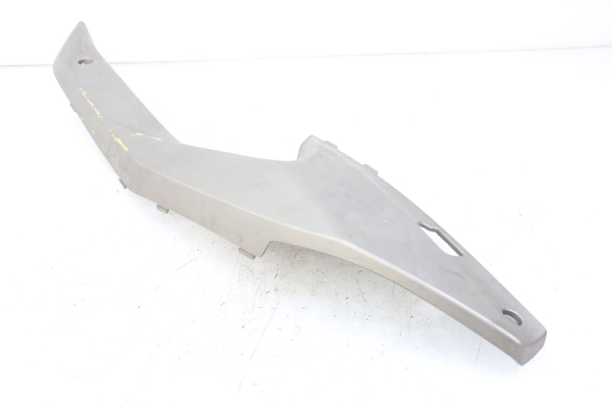 photo de CARENA SOTTO SELLA DESTRA KYMCO XCITING 500 (2007 - 2010) - Ricambio usato controllato