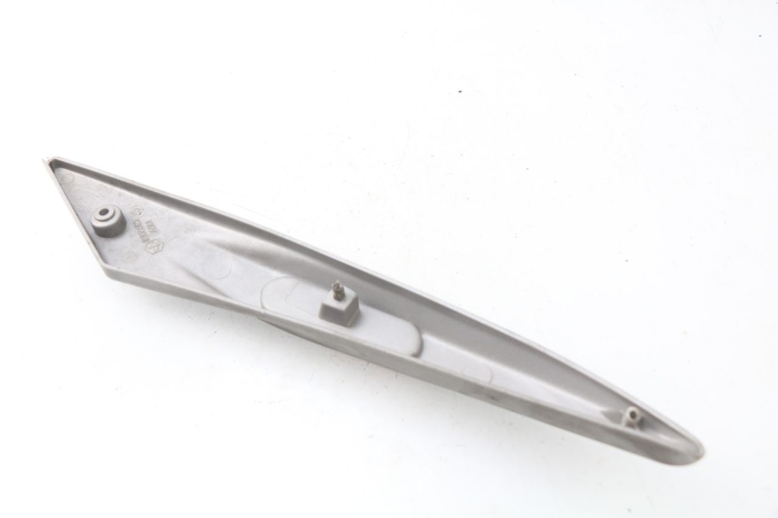 photo de COPERCHIO SOTTO SELLA DESTRO PIAGGIO LIBERTY 4T 50 (2004 - 2008) - Zoom sullo stato d'uso