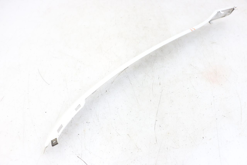 photo de COPERCHIO SOTTO SELLA DESTRO KYMCO LIKE 125 (2009 - 2016) - Altra vista dell'articolo