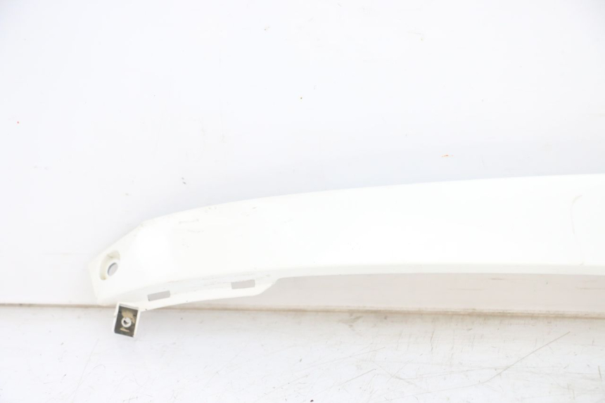 photo de COPERCHIO SOTTO SELLA DESTRO KYMCO LIKE 125 (2009 - 2016) - Zoom sui componenti