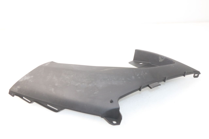 photo de COPERCHIO SOTTO SELLA DESTRO PEUGEOT METROPOLIS 400 (2017 - 2020) - Vista d'insieme del prodotto