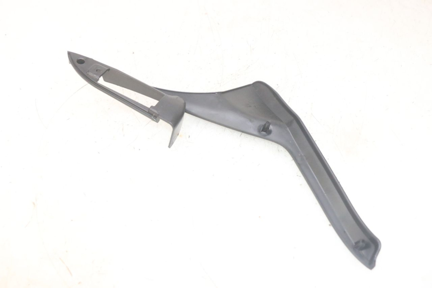 photo de CARENA SOTTO SELLA DESTRA PIAGGIO MP3 HPE 300 (2019 - 2026) - Altra angolazione