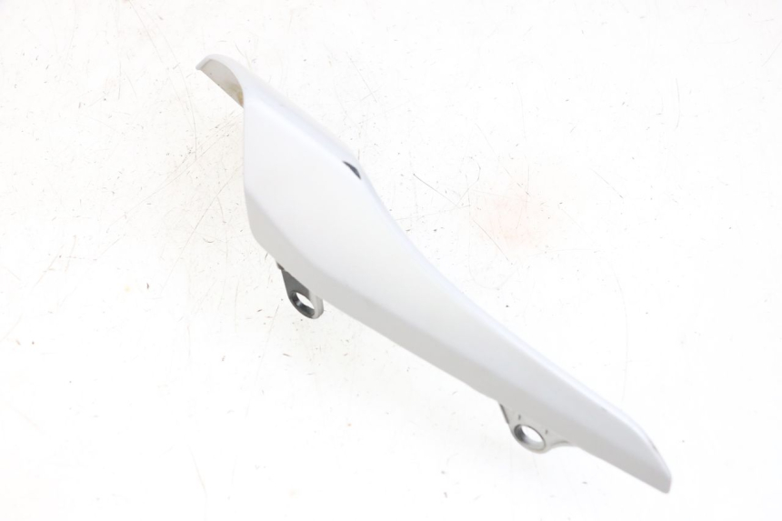 photo de CARENA SOTTO SELLA DESTRA YAMAHA MT-07 MT07 ABS 700 (2018 - 2020) - Dettagli dei punti di fissaggio