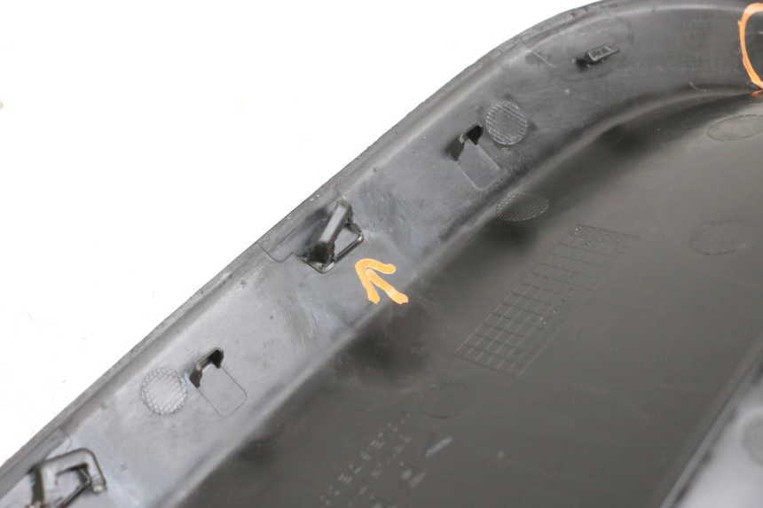 photo de CARENA SOTTO SELLA DESTRA YAMAHA NEO'S CORE 1 (2022 - 2026) - Primo piano tecnico