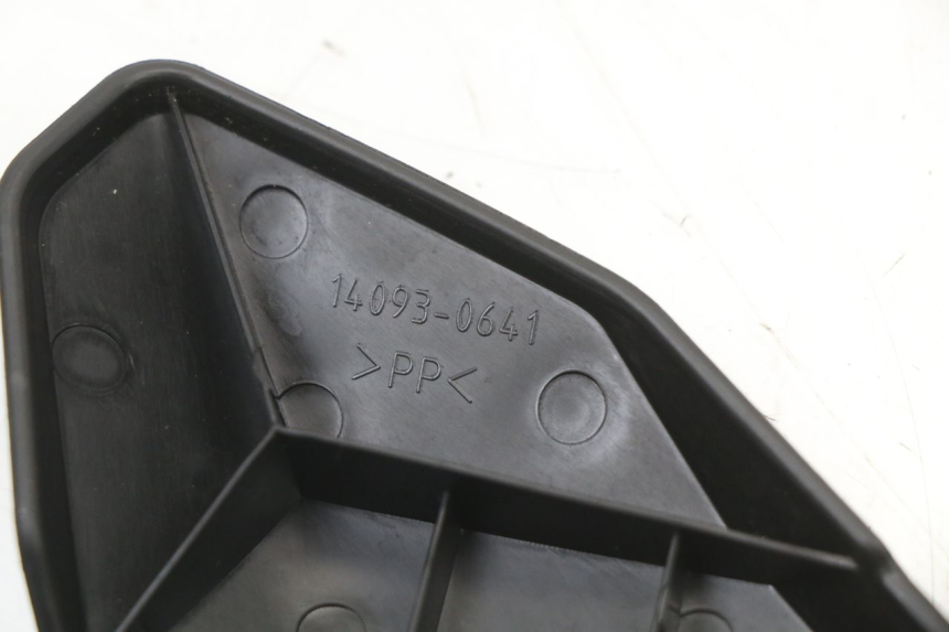 photo de CARENA SOTTO SELLA DESTRA KAWASAKI NINJA 400 (2018 - 2023) - Altra angolazione