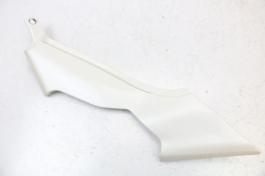 photo de CARENA SOTTO SELLA DESTRA MOTO GUZZI NORGE 8V GT 1200 (2011 - 2016) - Vista principale