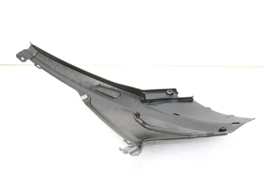 photo de CARENA SOTTO SELLA DESTRA PIAGGIO NRG POWER PUREJET 50 (2018 - 2021) - Zoom sullo stato d'uso