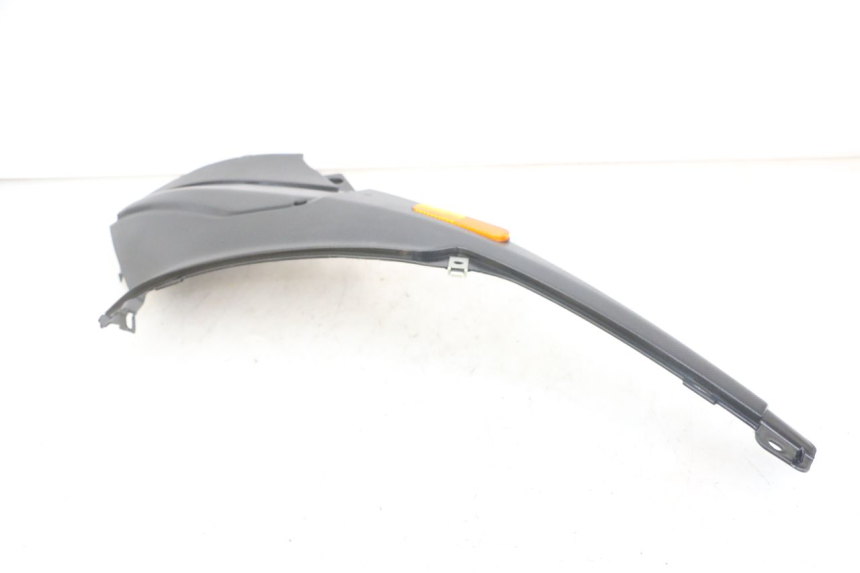 photo de CARENA SOTTO SELLA DESTRA PIAGGIO NRG POWER PUREJET 50 (2018 - 2021) - Dettagli dei punti di fissaggio