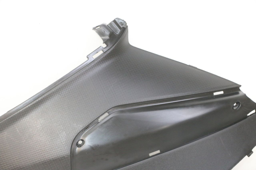 photo de CARENA SOTTO SELLA DESTRA PIAGGIO NRG POWER PUREJET 50 (2018 - 2021) - Ricambio usato controllato