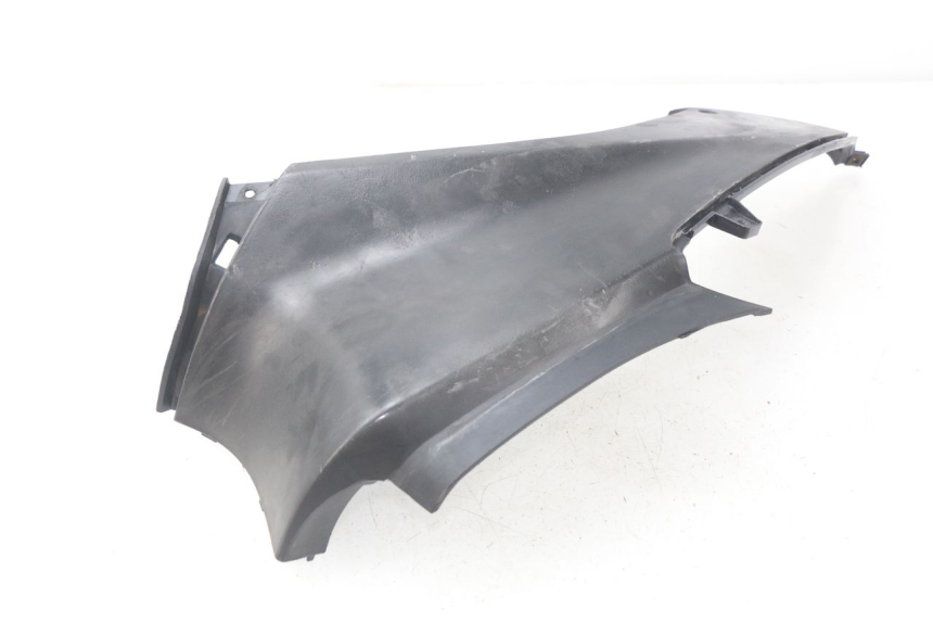 photo de COPERCHIO SOTTO SELLA DESTRO MBK OVETTO 2T 50 (2007 - 2017) - Primo piano tecnico