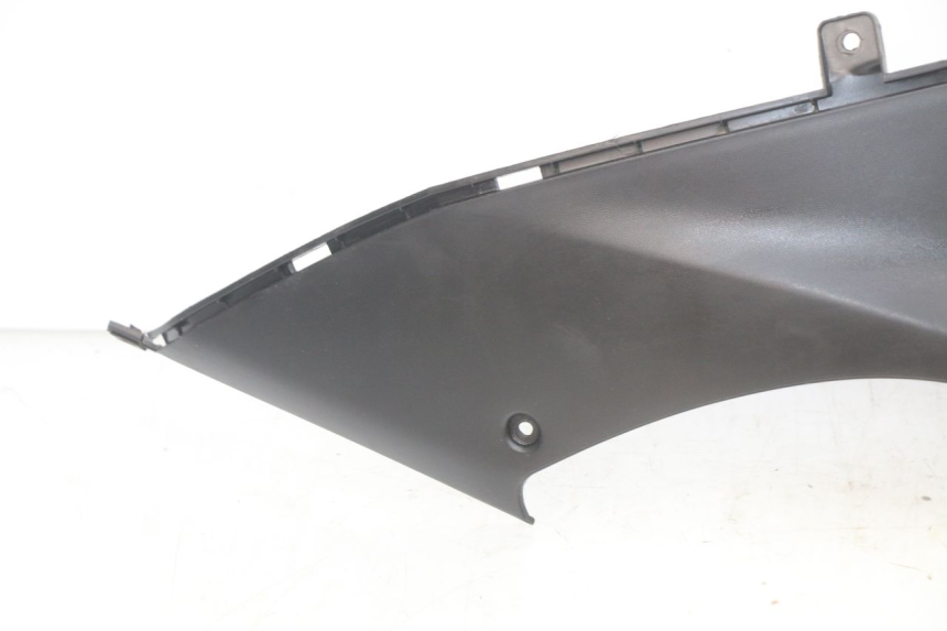 photo de COPERCHIO SOTTO SELLA DESTRO MBK OVETTO 2T 50 (2007 - 2017) - Dettagli dei punti di fissaggio