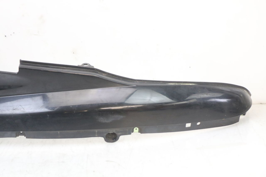 photo de CARENA SOTTO SELLA DESTRA PEUGEOT DJANGO 125 (2014 - 2017) - Altra angolazione